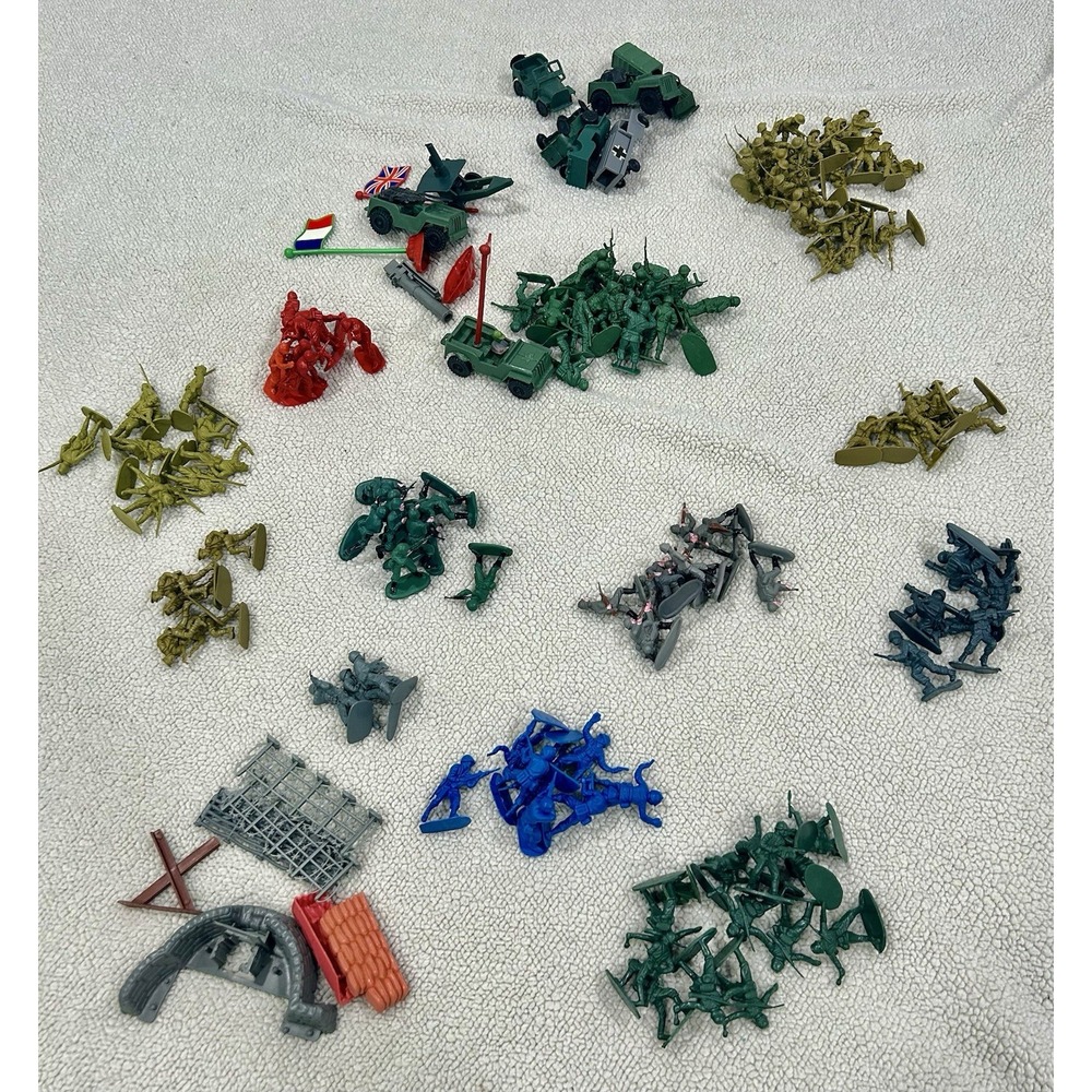Vintage Army Men Jeeps Flags Lot 146 pcs Various Countries, Some Painted Faces